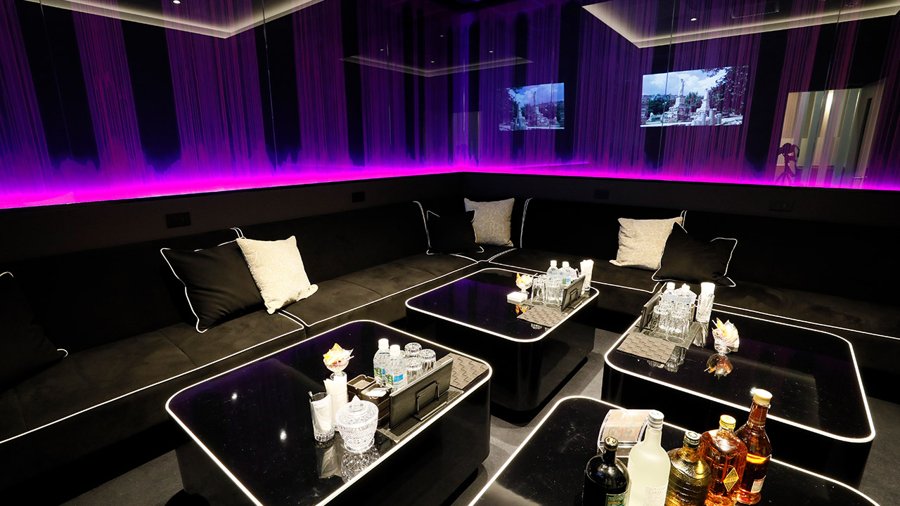 club Roar VIPルームの室内写真 01